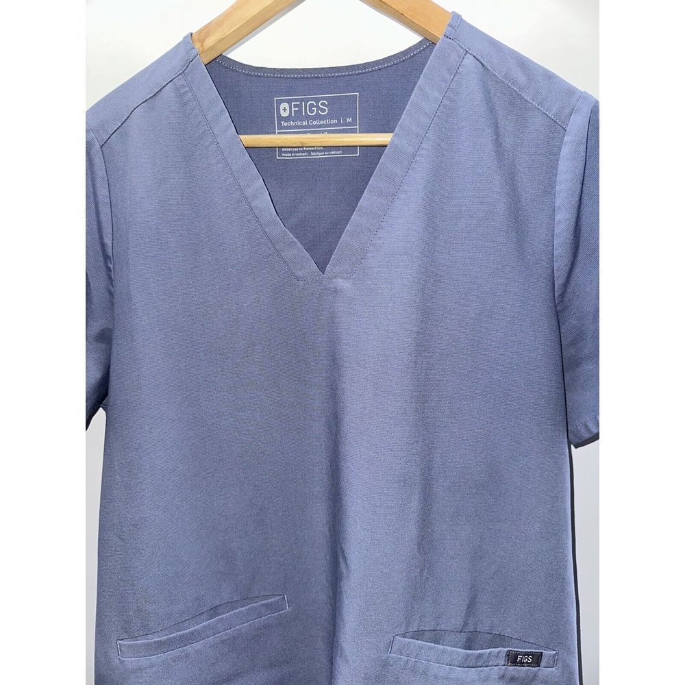 Figs Casma Scrub Top‎ Womens Medium Blue Gray 3 Pocket Short Sleeve Medical